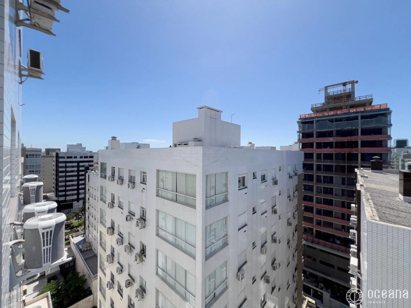 APARTAMENTO DE 02 DORMITÓRIOS FINAMENTE MOBILIADO E DECORADO: 8ª foto da galeria de imagens do imóvel