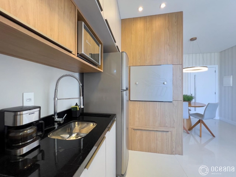 APARTAMENTO DE 02 DORMITÓRIOS FINAMENTE MOBILIADO E DECORADO: 6ª foto da galeria de imagens do imóvel