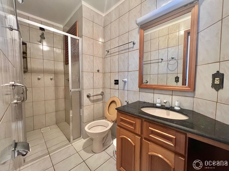 APARTAMENTO DE FRENTE TENDO TODOS OS CÔMODOS COM VISTA PARA O MAR: 32ª foto da galeria de imagens do imóvel