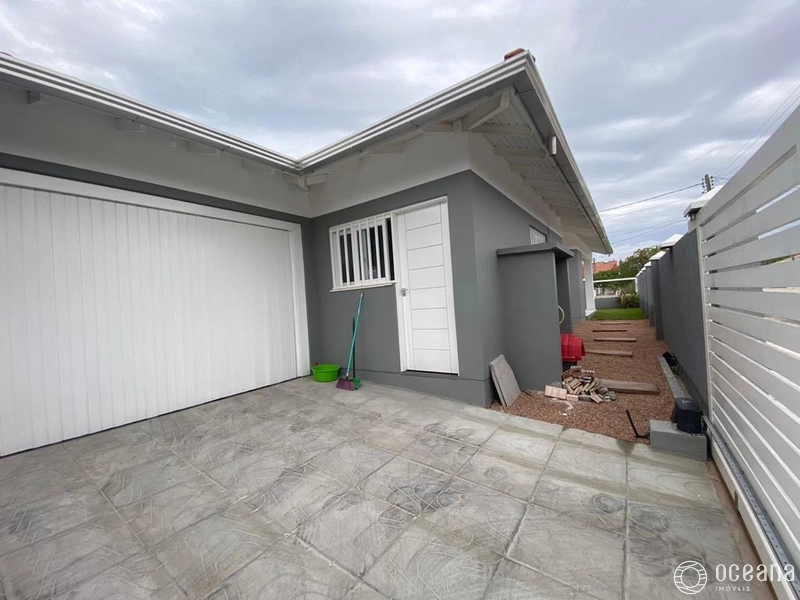 Casa com Piscina na Zona Nova em Capão da Canoa: 5ª foto da galeria de imagens do imóvel