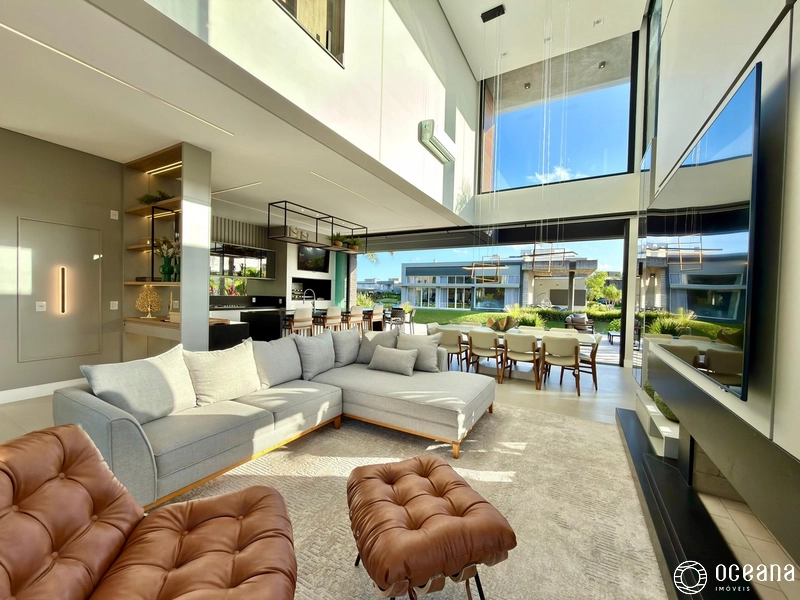 Sobrado Beira lago condominio Malibu: 3ª foto da galeria de imagens do imóvel