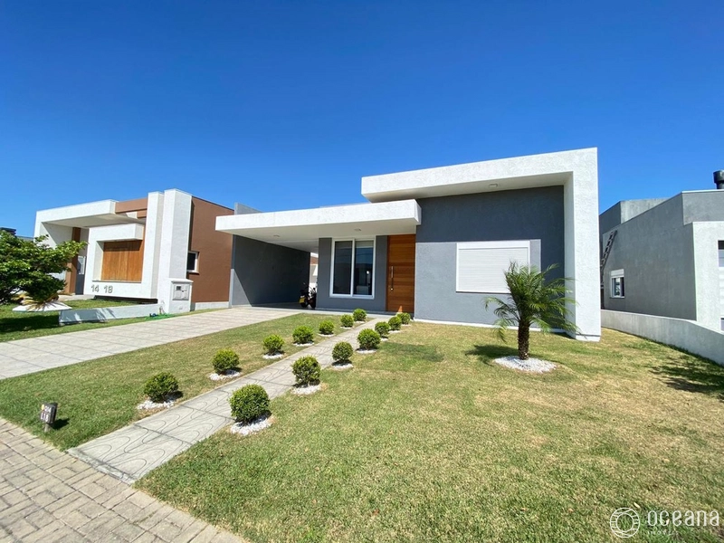 Casa em condomínio fechado!