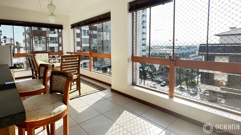APARTAMENTO DE 02 DORMITÓRIOS, 01 SUÍTE E 02 VAGAS DE GARAGEM À VENDA!: 1ª foto da galeria de imagens do imóvel