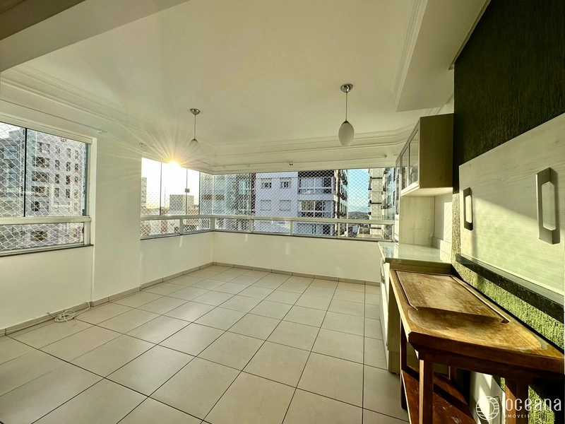 LINDO APARTAMENTO NA PRAÇA DO MINI GOLF!: 1ª foto da galeria de imagens do imóvel