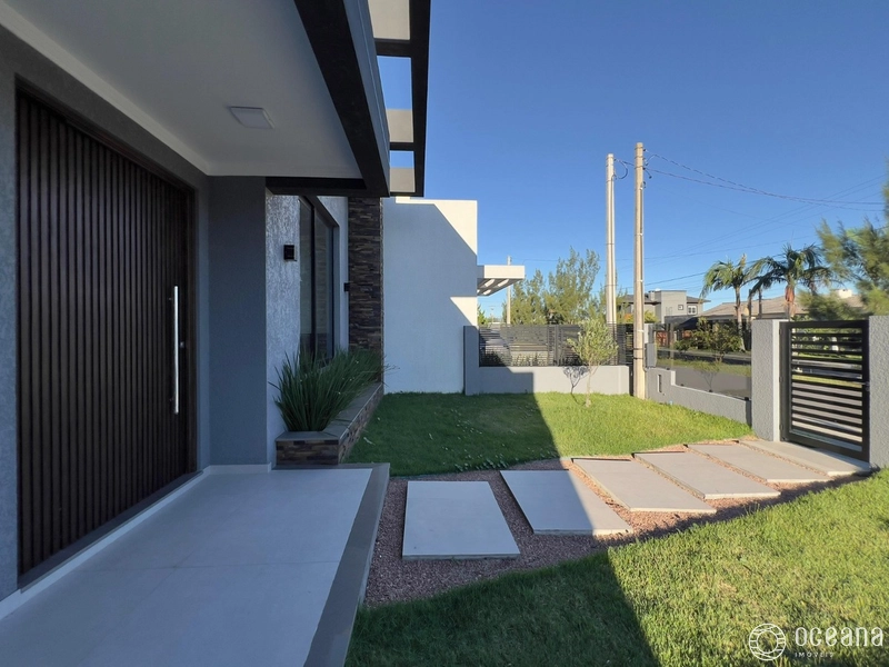 CASA TERRENO INTEIRO - LADO MAR - MODERNA - NOVA NUNCA HABITADA: 32ª foto da galeria de imagens do imóvel