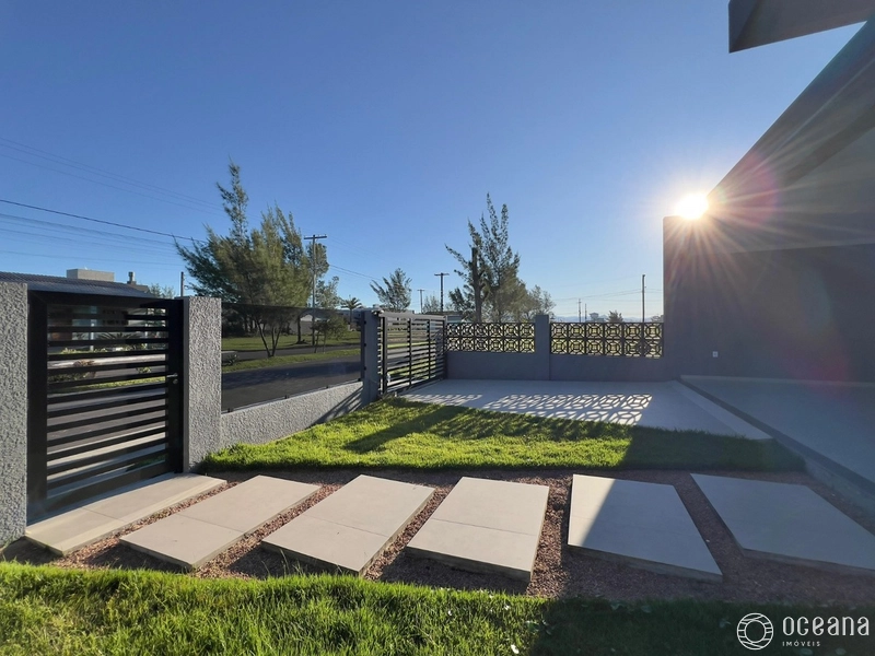 CASA TERRENO INTEIRO - LADO MAR - MODERNA - NOVA NUNCA HABITADA: 27ª foto da galeria de imagens do imóvel
