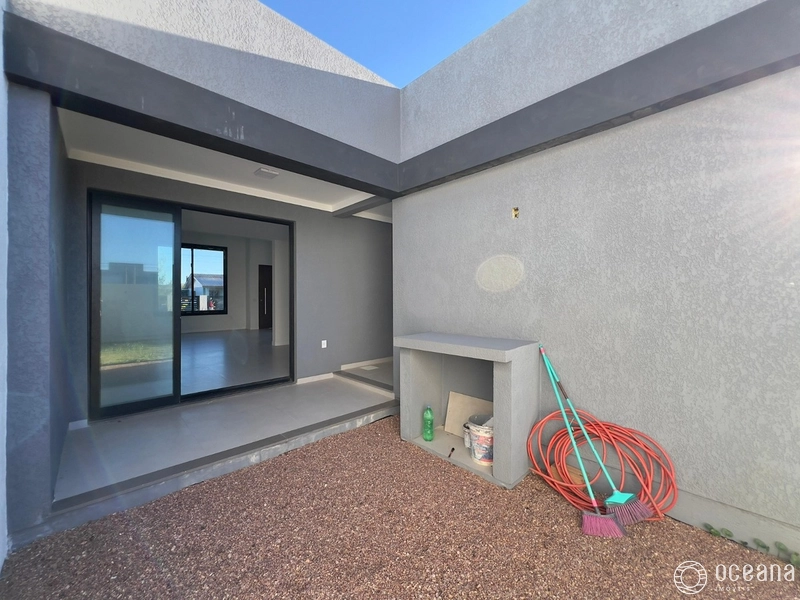 CASA TERRENO INTEIRO - LADO MAR - MODERNA - NOVA NUNCA HABITADA: 12ª foto da galeria de imagens do imóvel