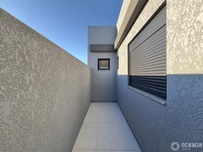 CASA TERRENO INTEIRO - LADO MAR - MODERNA - NOVA NUNCA HABITADA: 35ª foto da galeria de imagens do imóvel