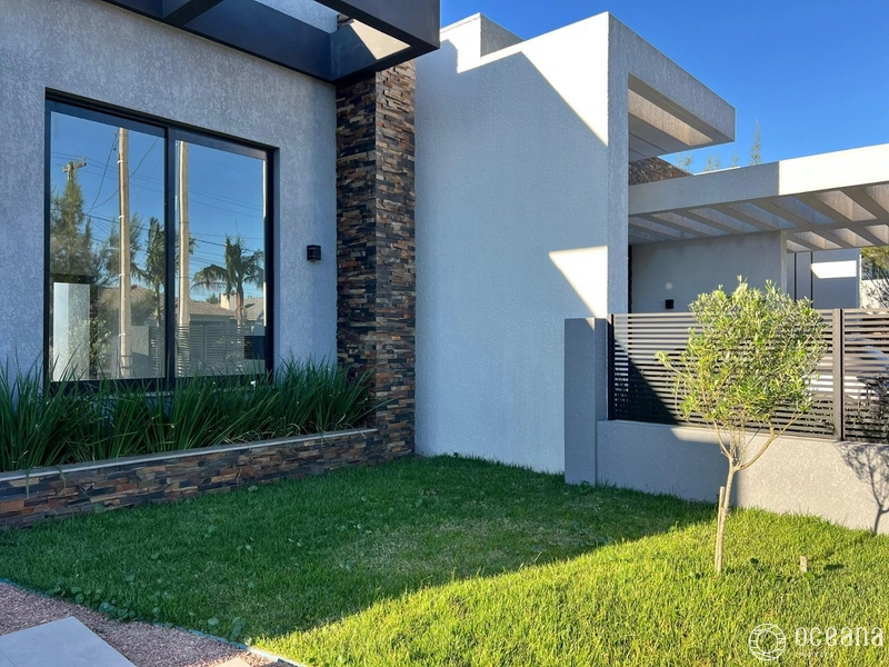 CASA TERRENO INTEIRO - LADO MAR - MODERNA - NOVA NUNCA HABITADA: 29ª foto da galeria de imagens do imóvel