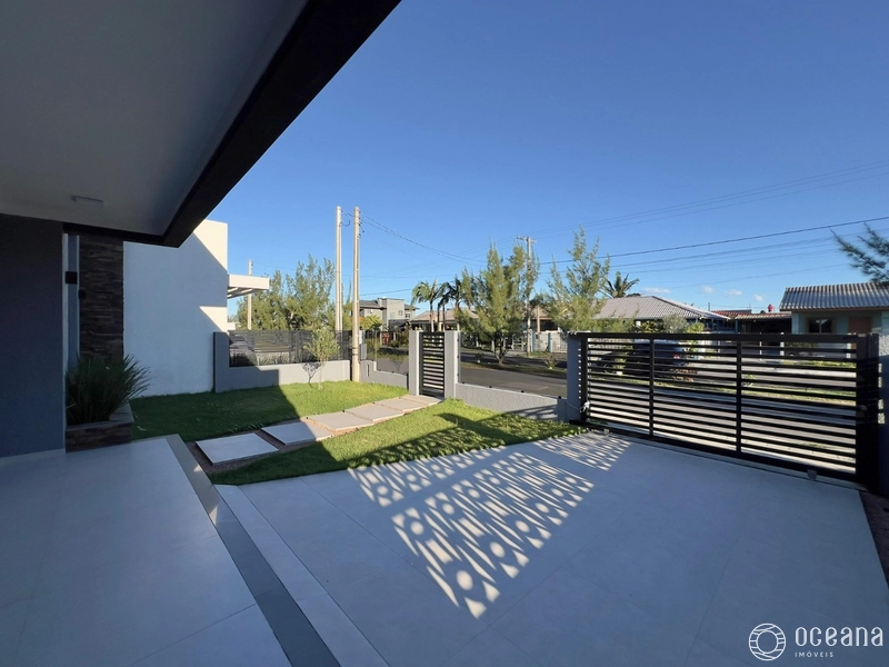 CASA TERRENO INTEIRO - LADO MAR - MODERNA - NOVA NUNCA HABITADA: 33ª foto da galeria de imagens do imóvel