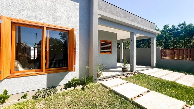 Casa em Capão Novo Village: 2ª foto da galeria de imagens do imóvel