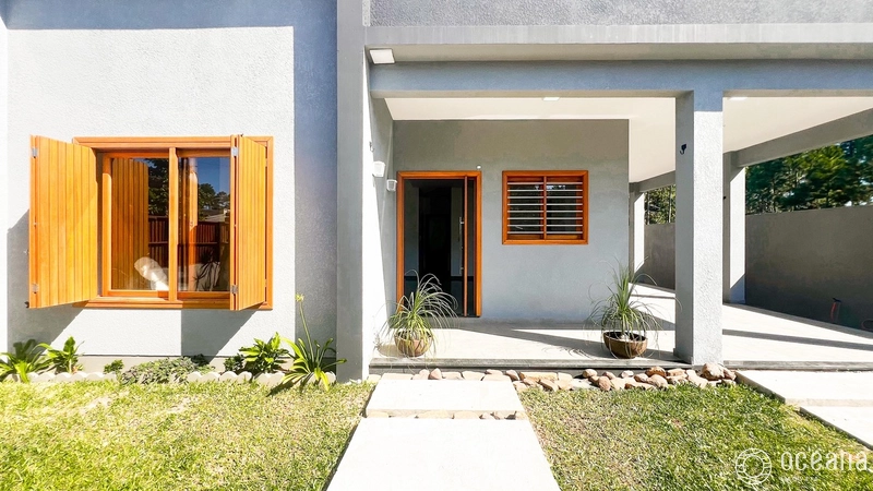 Casa em Capão Novo Village: 3ª foto da galeria de imagens do imóvel