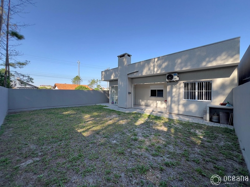 CASA COM TERRENO 12x25m² EM CAPÃO NOVO VILLAGE: 14ª foto da galeria de imagens do imóvel