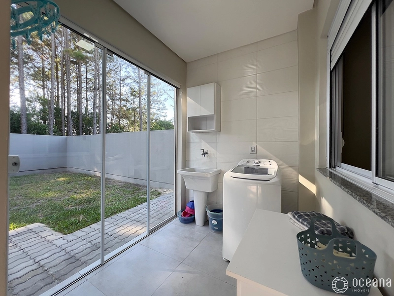CASA COM TERRENO 12x25m² EM CAPÃO NOVO VILLAGE: 10ª foto da galeria de imagens do imóvel