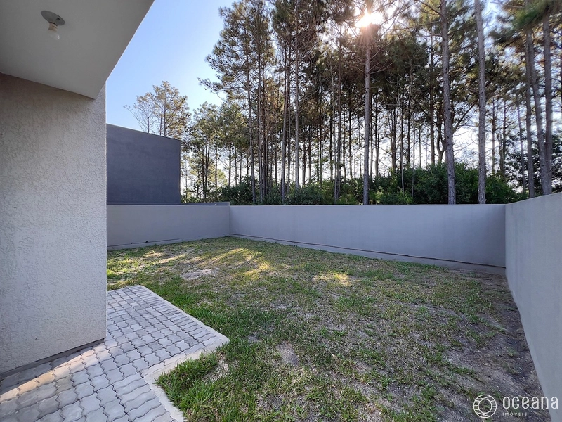 CASA COM TERRENO 12x25m² EM CAPÃO NOVO VILLAGE: 13ª foto da galeria de imagens do imóvel