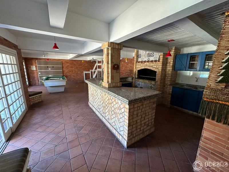 CASA AUTÊNTICA EM ESTILO CLÁSSICO NA DIVISA ENTRE ATLÂNTIDA/CAPÃO: 13ª foto da galeria de imagens do imóvel