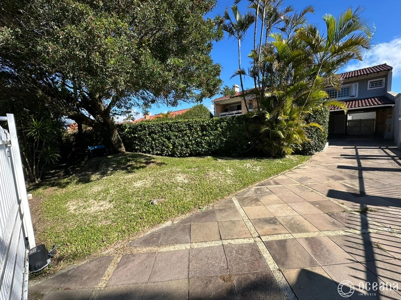 CASA AUTÊNTICA EM ESTILO CLÁSSICO NA DIVISA ENTRE ATLÂNTIDA/CAPÃO: 6ª foto da galeria de imagens do imóvel