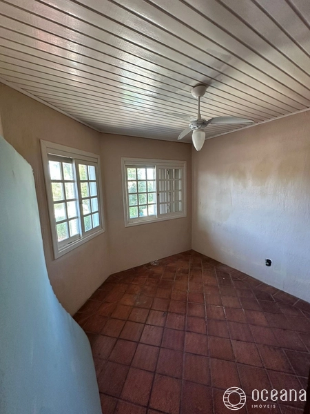 CASA AUTÊNTICA EM ESTILO CLÁSSICO NA DIVISA ENTRE ATLÂNTIDA/CAPÃO: 15ª foto da galeria de imagens do imóvel