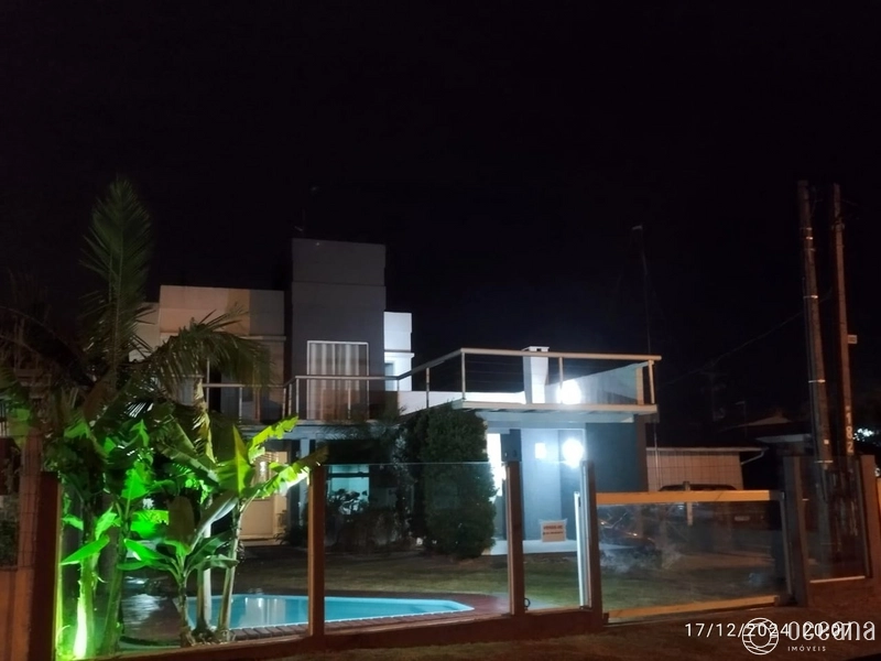 Sobrado Estilo Contemporâneo Próximo ao Mar em Capão da Canoa: 4ª foto da galeria de imagens do imóvel