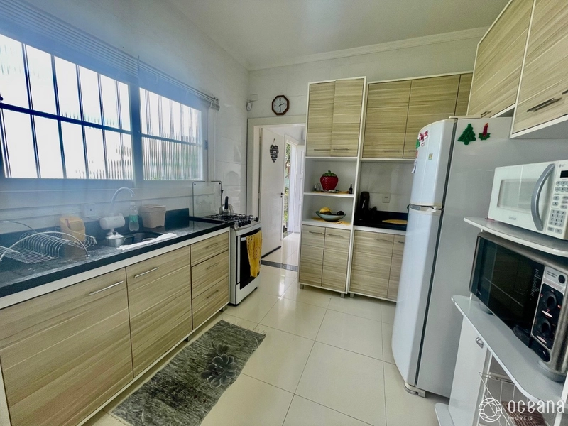 Casa térrea mobiliada, a duas quadras do mar: 11ª foto da galeria de imagens do imóvel