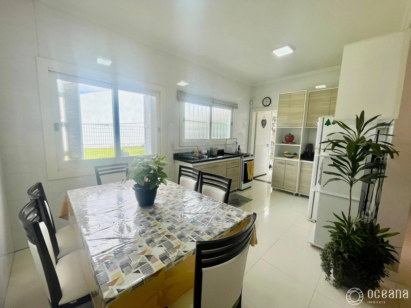 Casa térrea mobiliada, a duas quadras do mar: 9ª foto da galeria de imagens do imóvel