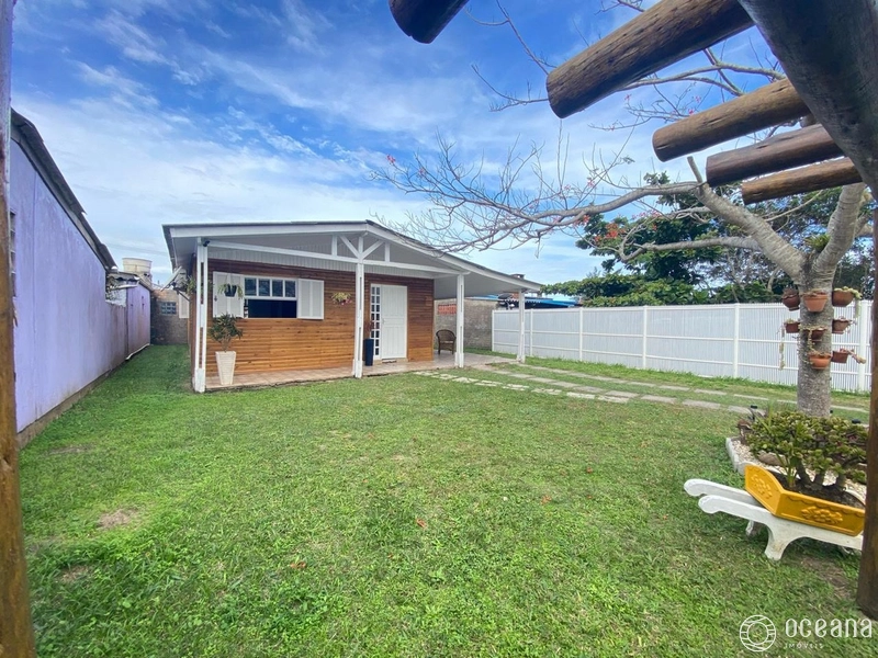 CASA EM CAPÃO NOVO - TERRENO 12x25m² LADO MAR!: 1ª foto da galeria de imagens do imóvel