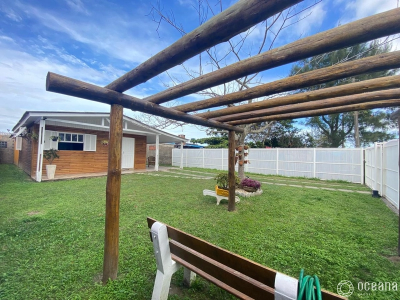 CASA EM CAPÃO NOVO - TERRENO 12x25m² LADO MAR!: 3ª foto da galeria de imagens do imóvel