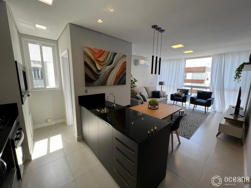 APARTAMENTO DE 02 DORMITÓRIOS COM VISTA PARA O MAR E A PRAÇA!: 2ª foto da galeria de imagens do imóvel