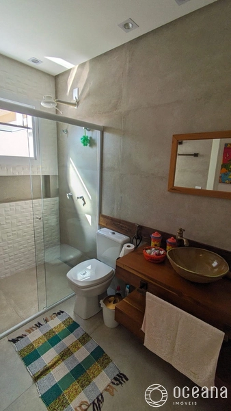 CASA COM PÉ DIREITO ALTO COM 06 ANOS DE CONSTRUÇÃO!: 14ª foto da galeria de imagens do imóvel