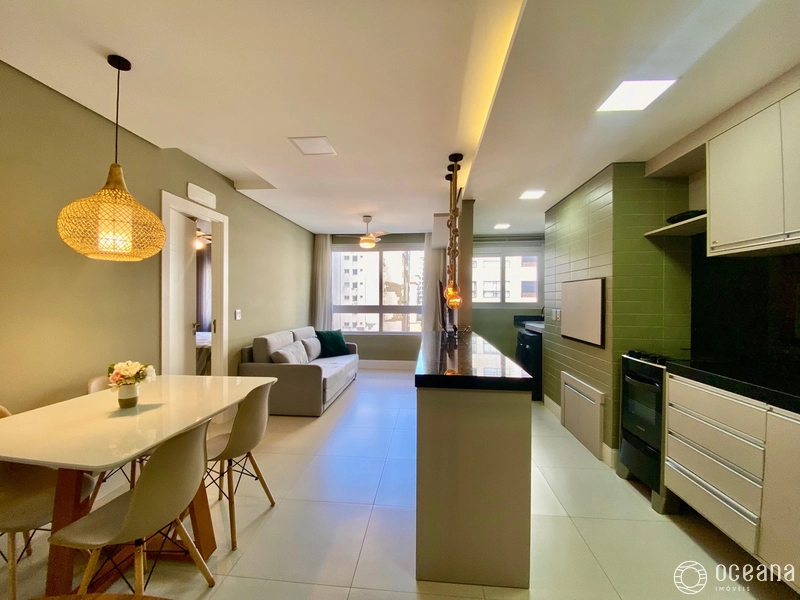 APARTAMENTO DE 01 DORMITÓRIO MOBILIADO E DECORADO COM BOX DE GARAGEM!