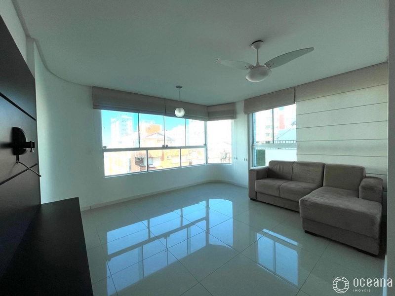 AMPLO APARTAMENTO DE 03 DORMITÓRIOS NO BAIRRO ZONA NOVA