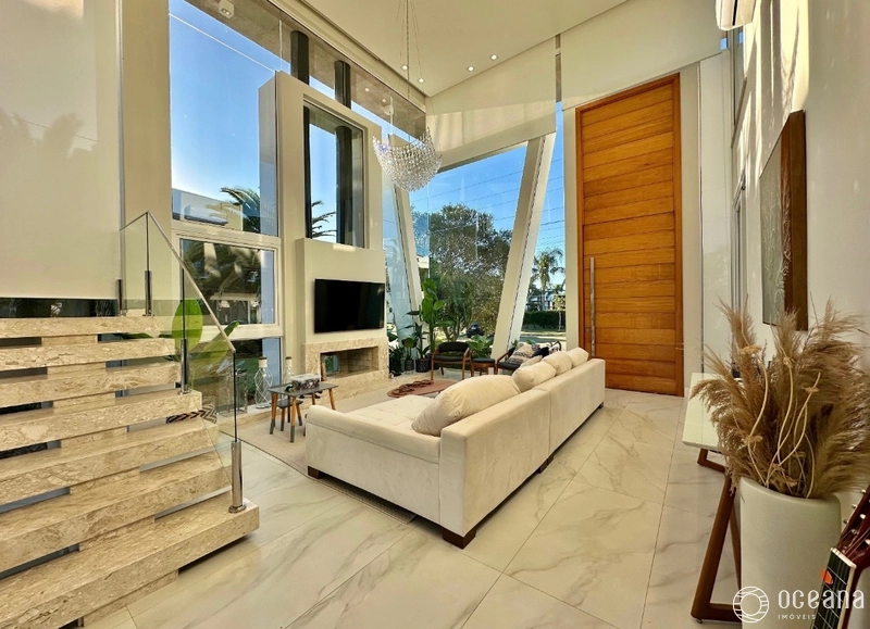 CASA EM CONDOMINIO FECHADO EM FRENTE A INFRAESTRUTURA!: 3ª foto da galeria de imagens do imóvel