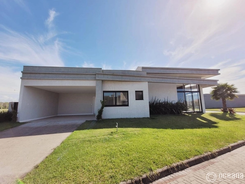 Casa Térrea de Alto Padrão – Bairro Planejado Santorini: 3ª foto da galeria de imagens do imóvel
