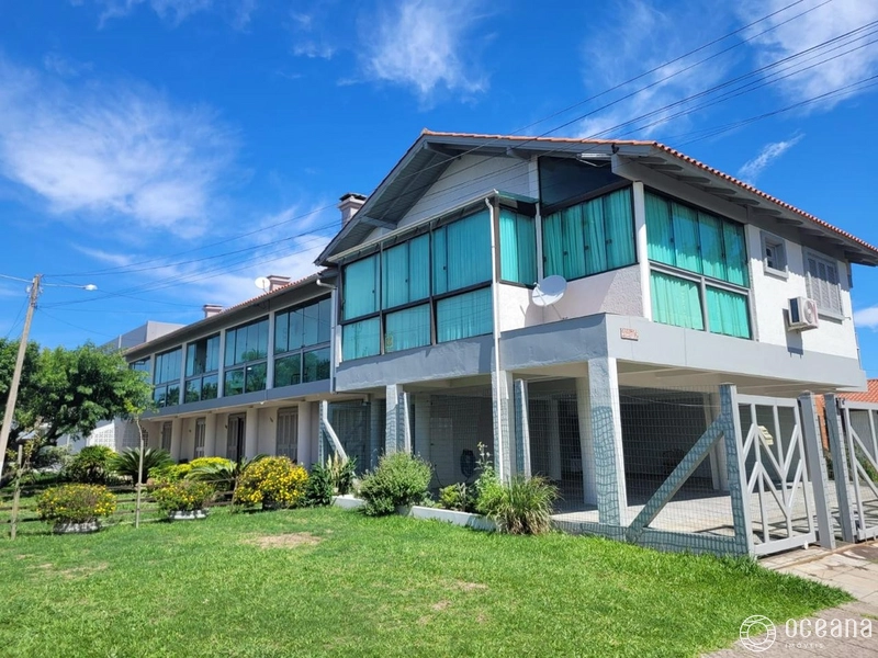 DUPLEX À VENDA – CENTRO DE XANGRI-LÁ: 1ª foto da galeria de imagens do imóvel