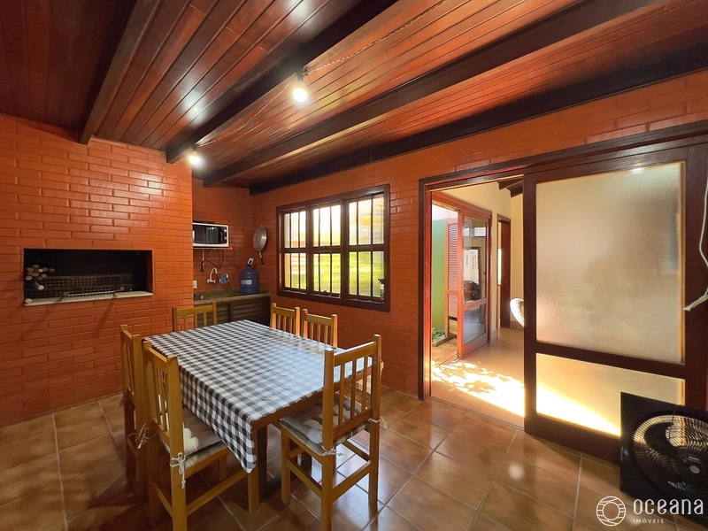 Casa à Venda no Centro de Xangri-Lá: 18ª foto da galeria de imagens do imóvel