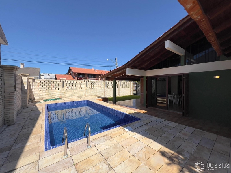 Casa à Venda no Centro de Xangri-Lá: 6ª foto da galeria de imagens do imóvel