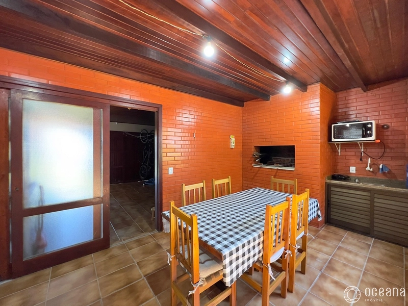 Casa à Venda no Centro de Xangri-Lá: 33ª foto da galeria de imagens do imóvel