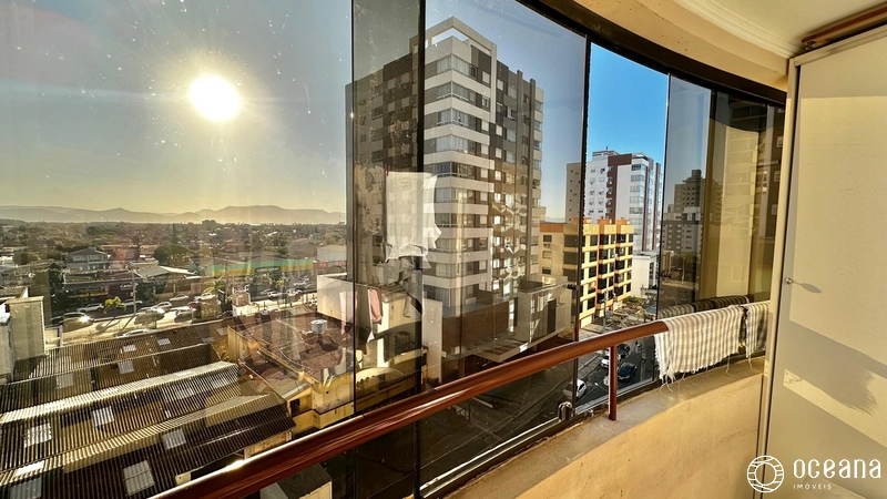 01 Dormitório com 02 Sacadas e Vista Liberada Oeste/Sul - Sol da Tarde: 10ª foto da galeria de imagens do imóvel