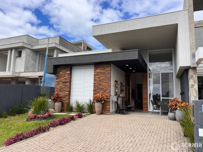 Linda casa em condomínio na Cidade de Xangri-lá: 1ª foto da galeria de imagens do imóvel
