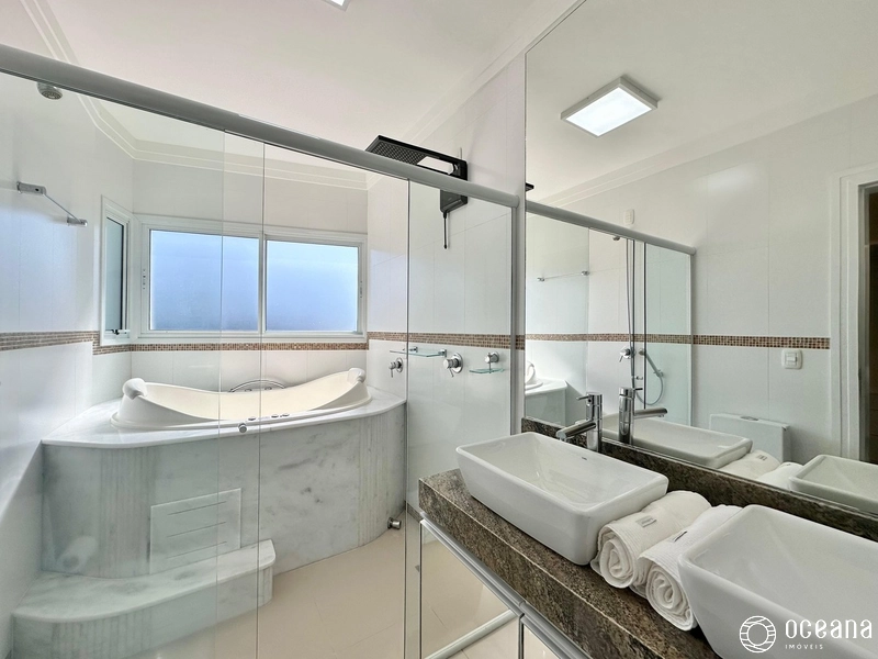 Casa de condomínio 4 suítes com 395m²: 18ª foto da galeria de imagens do imóvel