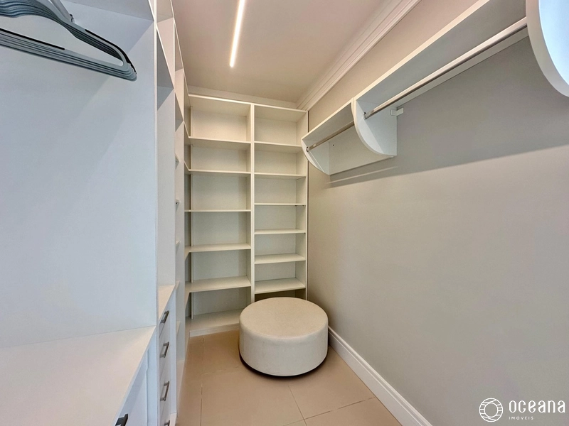 Casa de condomínio 4 suítes com 395m²: 11ª foto da galeria de imagens do imóvel