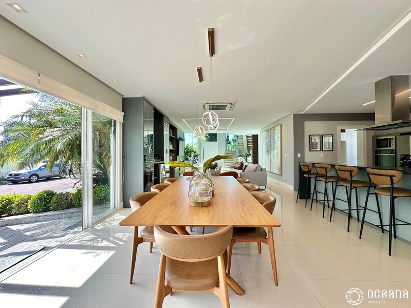 Casa de condomínio 4 suítes com 395m²: 8ª foto da galeria de imagens do imóvel