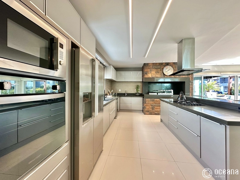 Casa de condomínio 4 suítes com 395m²: 20ª foto da galeria de imagens do imóvel