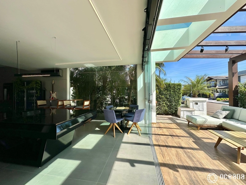 Casa de condomínio 4 suítes com 395m²: 5ª foto da galeria de imagens do imóvel