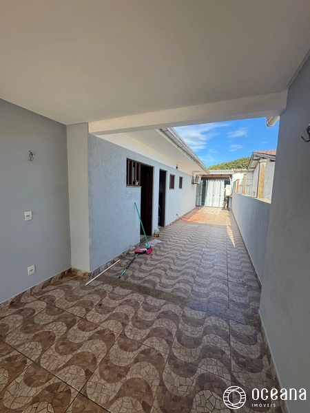 CASA LOCALIZADA NO CENTRO DE XANGRI-LÁ: 2ª foto da galeria de imagens do imóvel