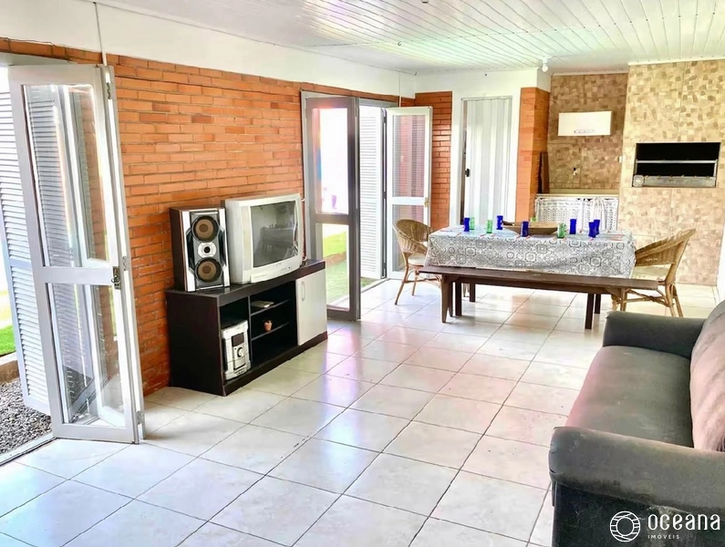 Casa de 03 dormitórios em Xangri-Lá: 6ª foto da galeria de imagens do imóvel