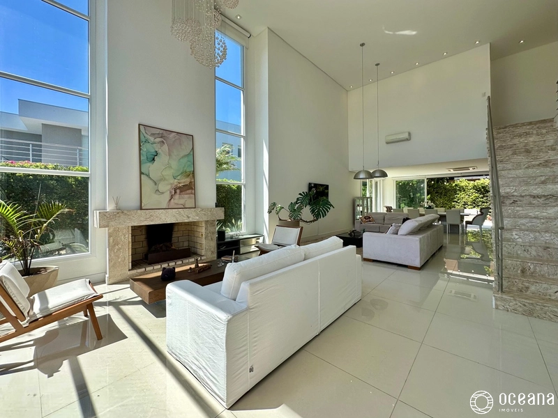 SOBRADO À VENDA EM CONDOMÍNIO FECHADO: 3ª foto da galeria de imagens do imóvel