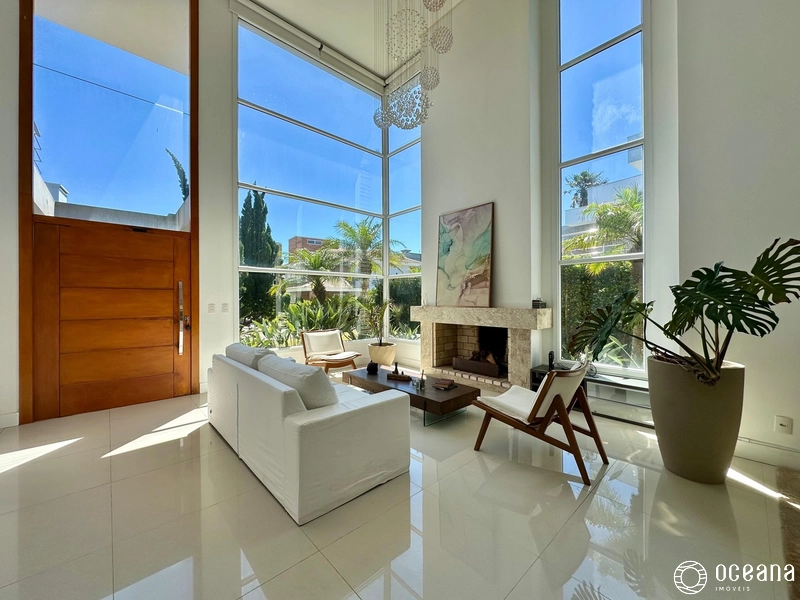 SOBRADO À VENDA EM CONDOMÍNIO FECHADO: 2ª foto da galeria de imagens do imóvel