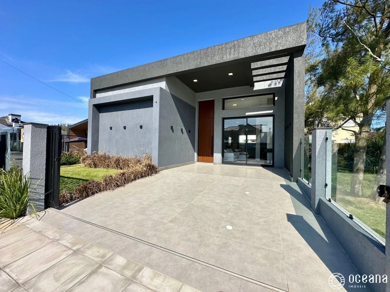 CASA NUNCA HABITADA DE ALTO PADRÃO A POUCOS METROS DO MAR!: 1ª foto da galeria de imagens do imóvel