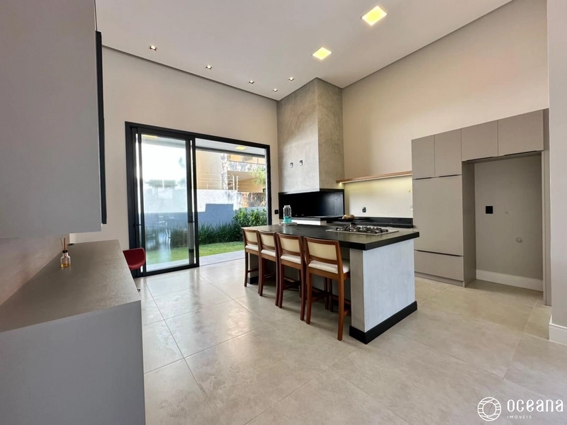 CASA NUNCA HABITADA DE ALTO PADRÃO A POUCOS METROS DO MAR!: 6ª foto da galeria de imagens do imóvel